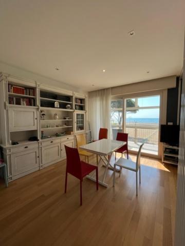 Appartamento Frontemare Da Michi E2 Lido di Jesolo Luaran gambar